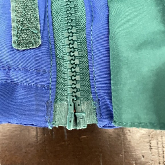 Champion Hooded Jacket Youth Large 12/14 Color Block Winter Jacket - Picture 7 of 11